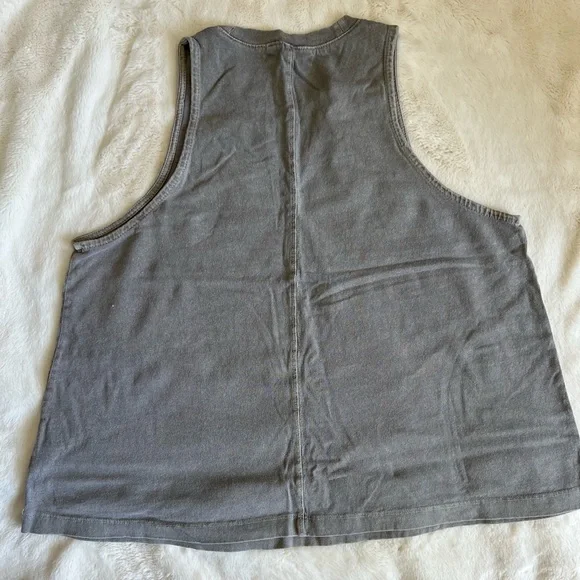 Carly Jean Los Angeles Playa Tank - Picture 3 of 4